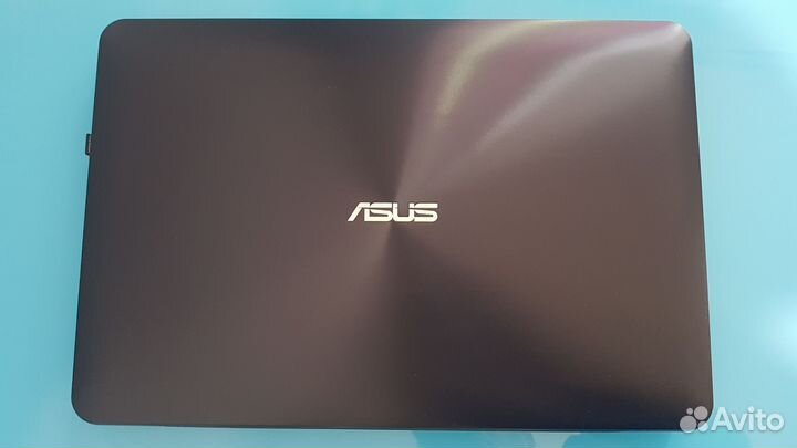 Ноутбук Asus core i7 x555l
