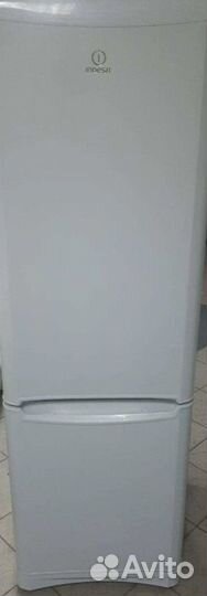 Холодильник indesit