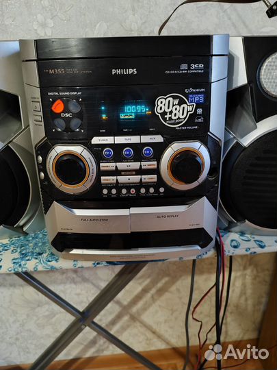 Музыкальный центр Philips