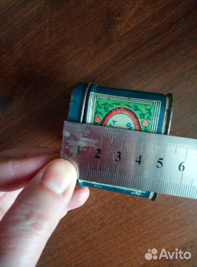 Жестяная коробка чайная времени СССР