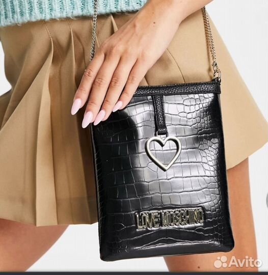 Love Moschino