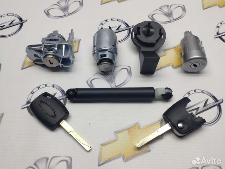 Комплект личинок замков Ford Focus 2