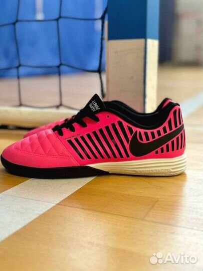 Футзалки Nike Lunar Gato 2 pink