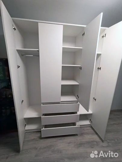 Шкаф белый распашной + 3 ящика 1600/1800
