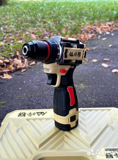 Шуруповерт бесщеточный оригинал