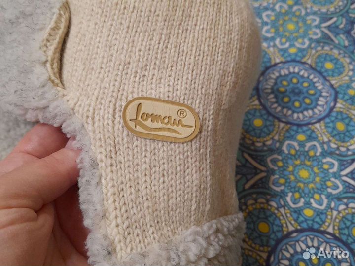 Шапки разные в отличном состоянии,цены разные