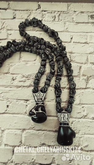 Четки в машину на зеркало заднего вида