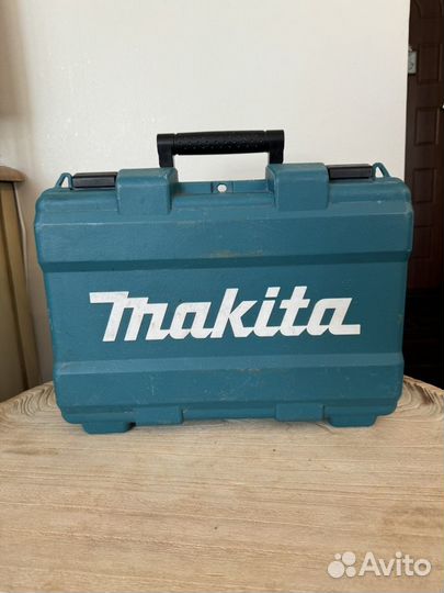 Шуруповерт Makita df347dwe