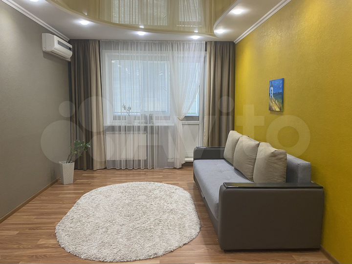 2-к. квартира, 54 м², 5/10 эт.