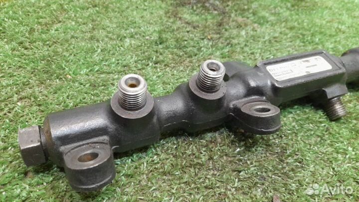 Топливная рейка Ford Mondeo 3 лифтбек 2.0 hjbb