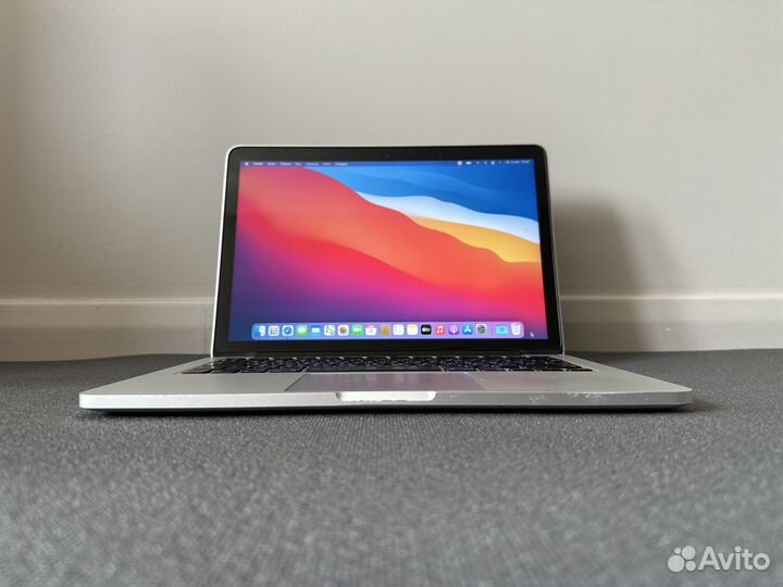 Apple MacBook Pro 13 2014 8/256/ Core i5/Новый Акб