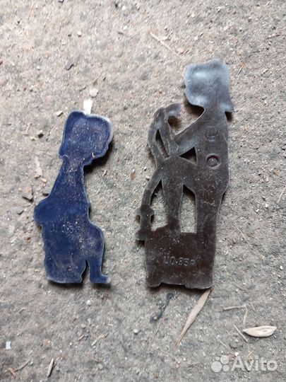 Фигурка,значки СССР