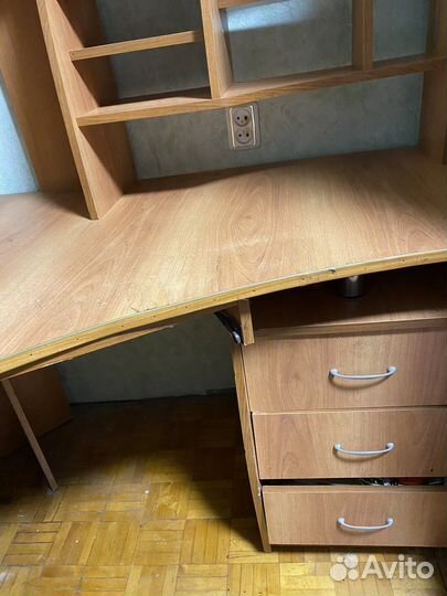 Угловой Компьтерный стол