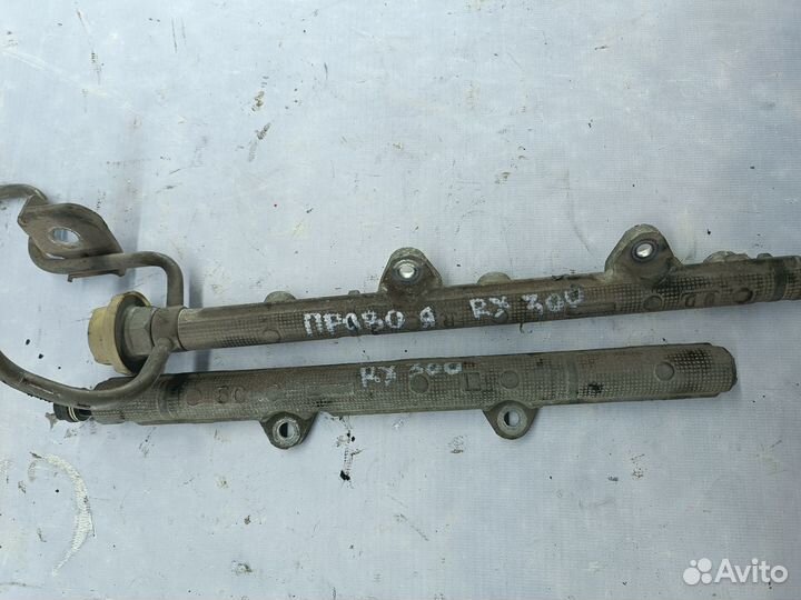 Рампа топливная Lexus RX 300