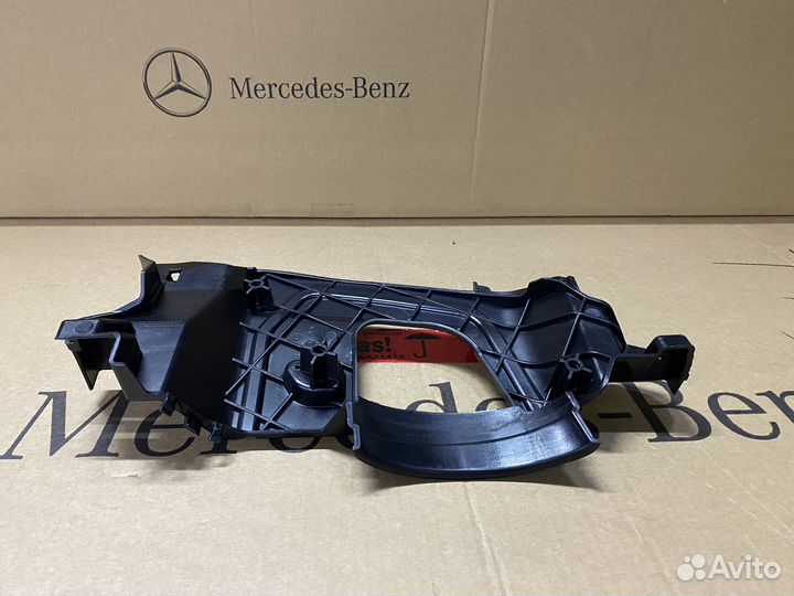 Кронштейн бампера насадки глушителя Mercedes W213