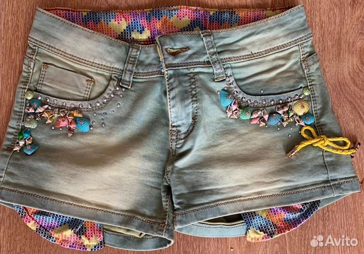 Женские джинсовые шорты