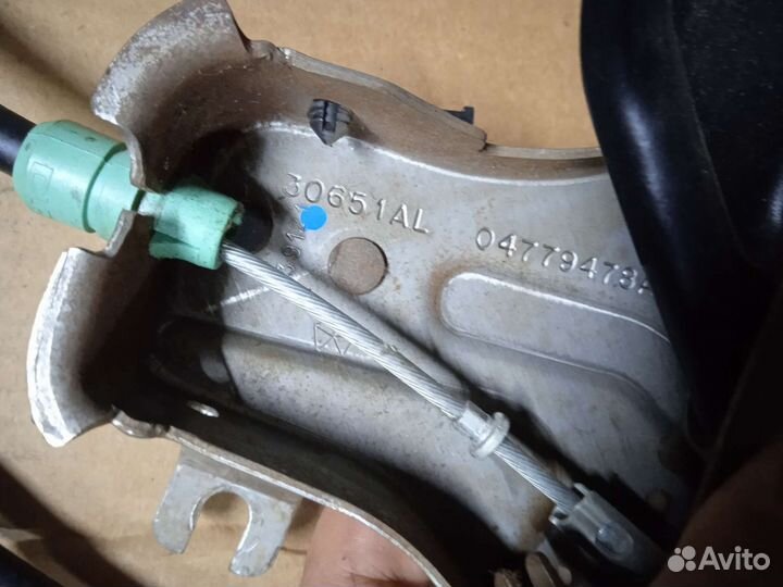 Педали стояночного тормоза chrusler c300