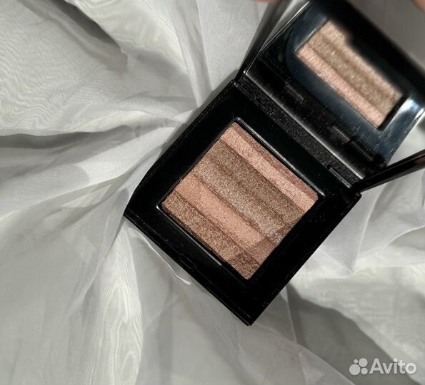 Bobbi brown хайлайтер