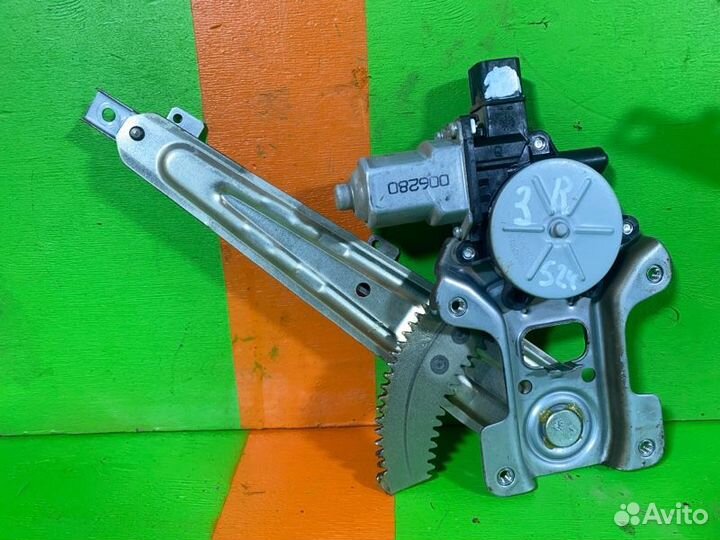 Стеклоподъемник электрический задний Mitsubishi