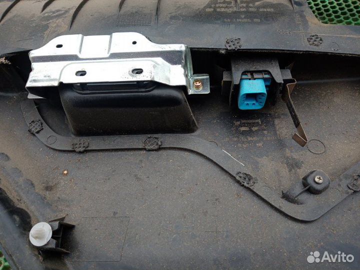 Обшивка карта двери задняя правая Great Wall Hover