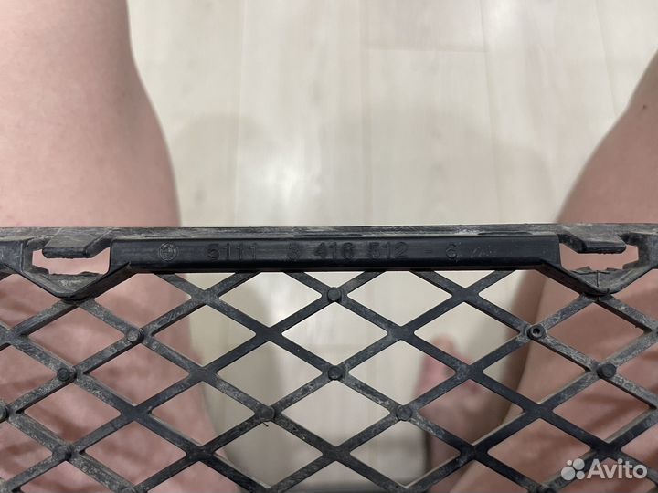 BMW X3 E83 решетка переднего бампера центральная