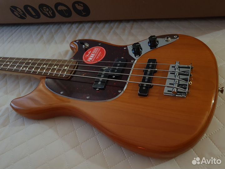 Fender Mustang Bass PJ PF Aged Natural