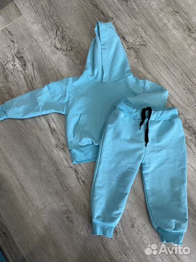 Костюмы детские новые