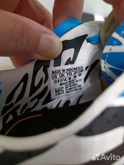 Футбольные бутсы adidas 30р и щитки