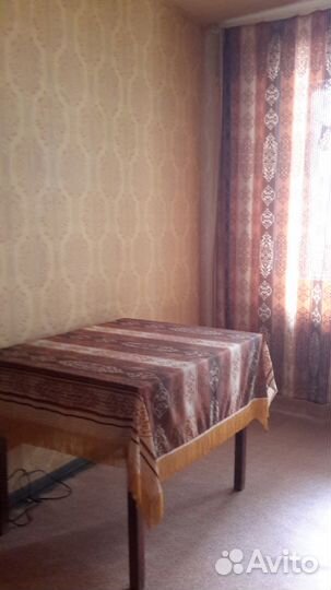 Шторы и скатерть