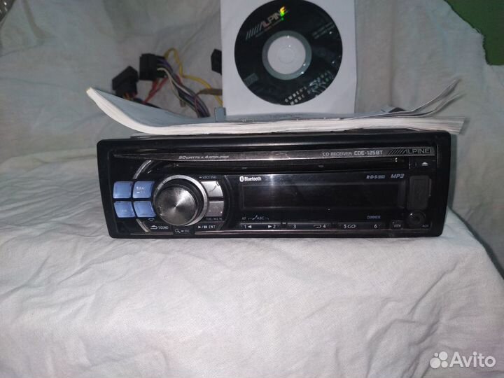 Alpine CDE 126 BT Bluetooth микрофон