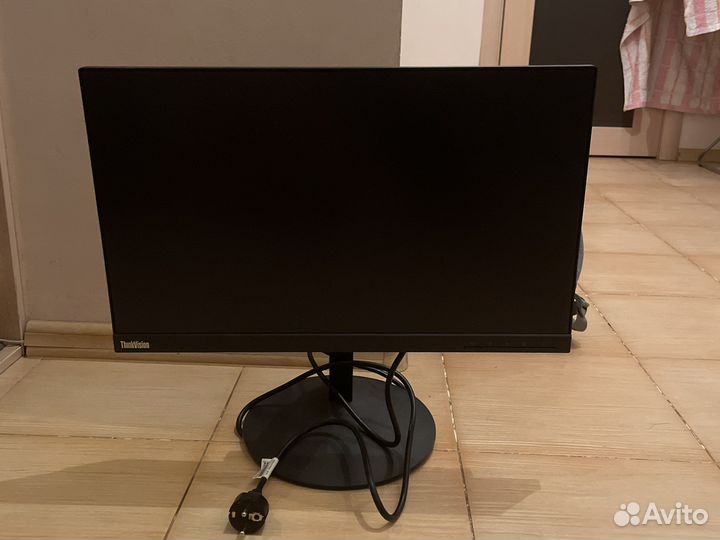 Монитор lenovo