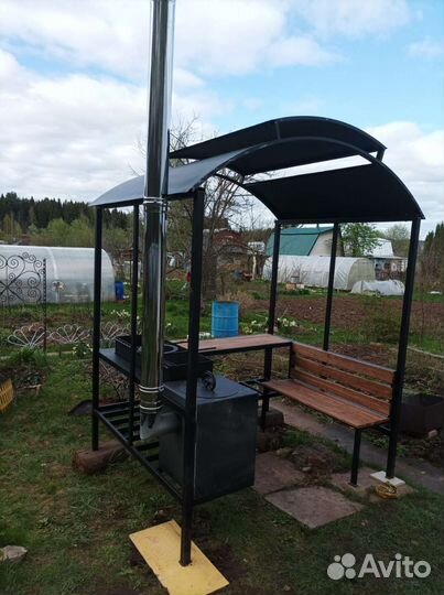 Мангал с крышей