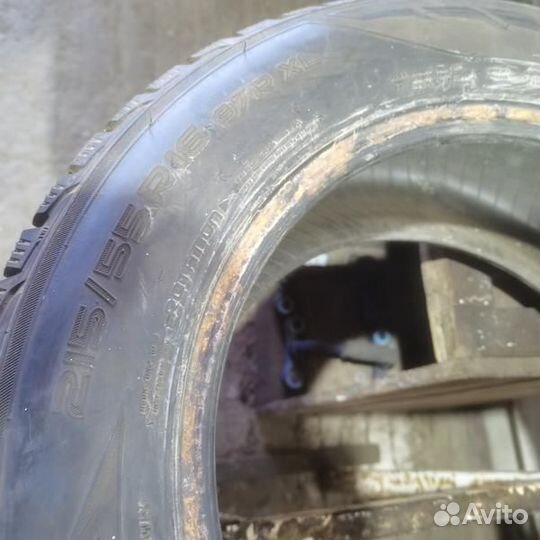 Nokian Tyres Hakkapeliitta R2 215/55 R16