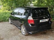 Honda Fit 1.3 CVT, 2001, 200 000 км, с пробегом, цена 340 000 руб.