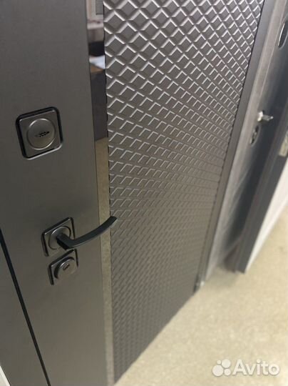 Дверь входная