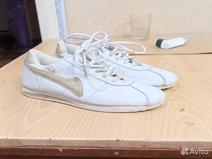 Вещи Adidas Tommy Nike Term'it Pierre Cardin