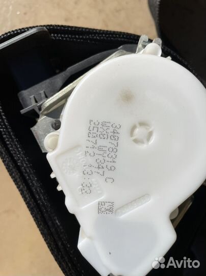 Бмв 1 f20 ремень безопасности передний правый