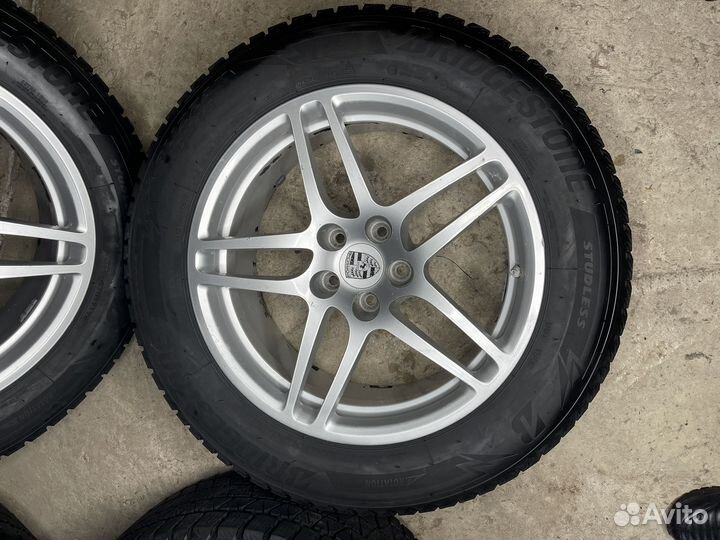 Зимний комплект колес для Porsche Macan r18