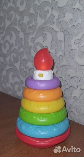 Музыкальная пирамидка световыми эффектами