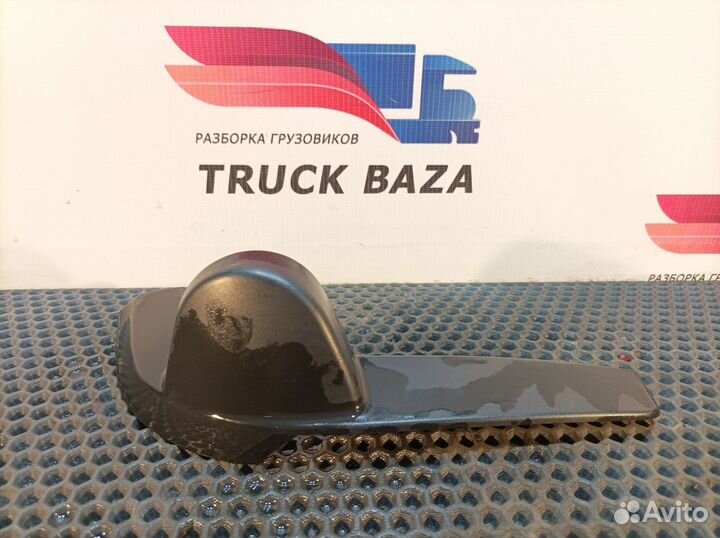 81637320074 Крышка кронштейна зеркала правая