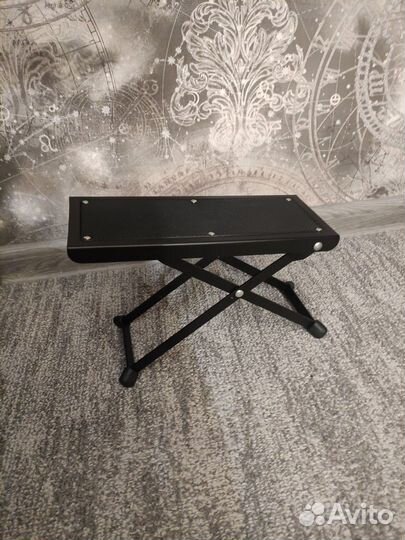 Подставка под ногу для гитариста