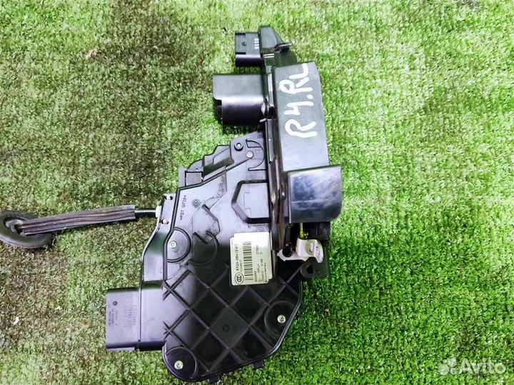 Замок двери задней левой Land Rover Discovery 4 2