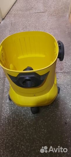 Продам строительный пылесос karcher WD 5