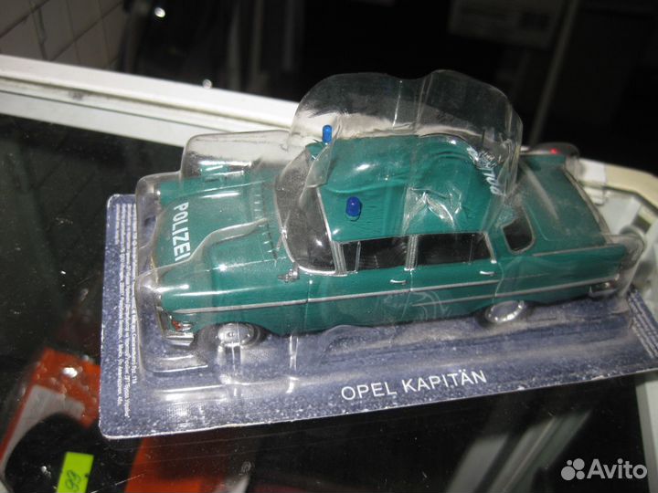 Продаю коллекционную модель Opel Capitan