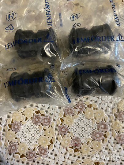 Втулки задней рессоры lemforder комплект,sprinter