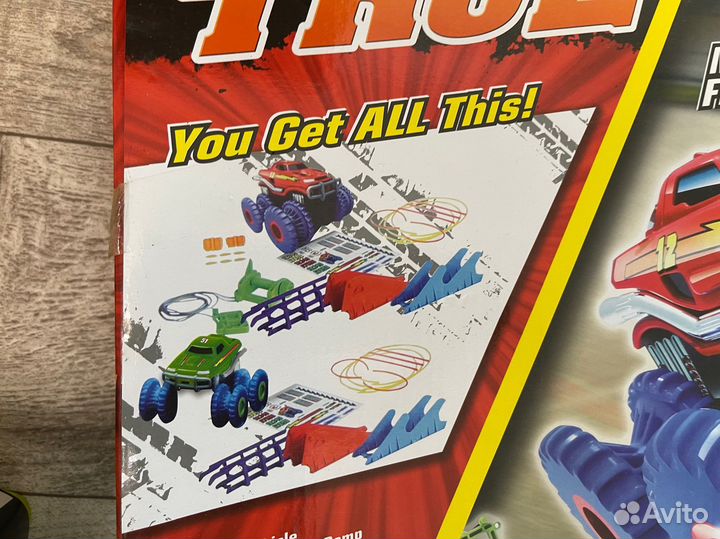 Монстр трак машинки трасса
