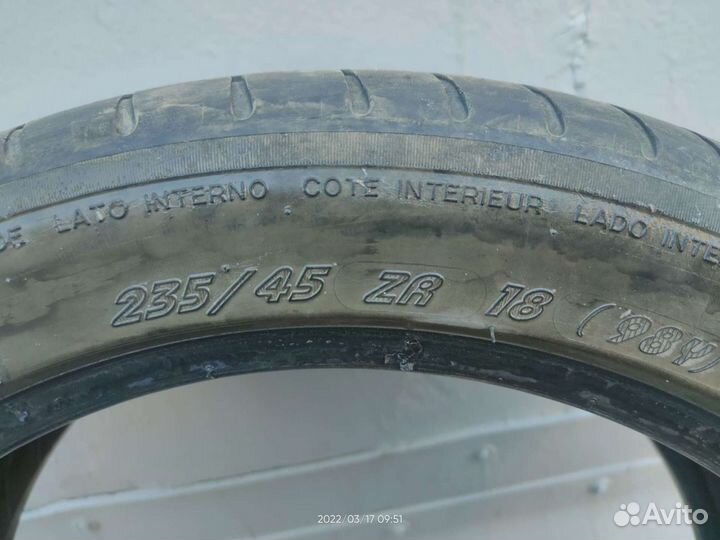 Michelin Pilot Sport 3 235/45 R18
