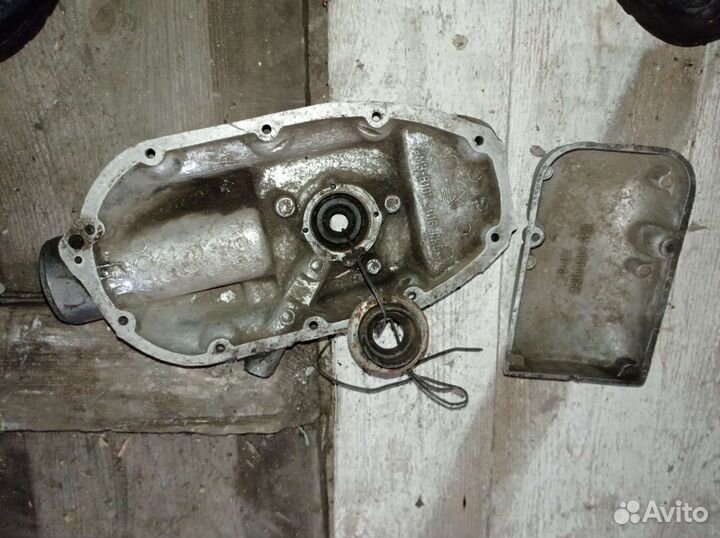 Крышка грм + крышка зажигания урал