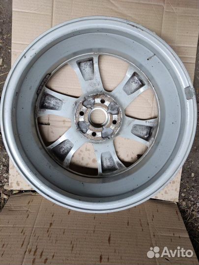 Диск колесный литой R16 Nissan Note E12