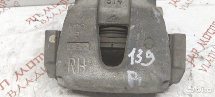 Суппорт тормозной передний правый Mazda 3 Bk седан